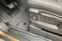 Land Rover Defender din 2025 cu 12.200 km - oferta LAN157559 - foto 14