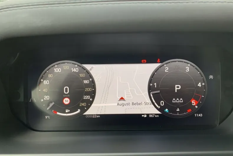 Land Rover Defender din 2025 cu 12.200 km - oferta LAN157559 - foto 17