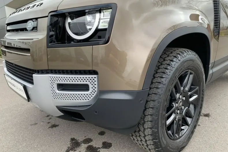 Land Rover Defender din 2025 cu 12.200 km - oferta LAN157559 - foto 25