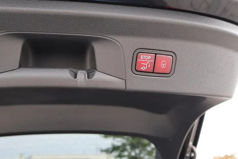 Mercedes-Benz GLE 300 din 2023 cu 19.800 km - oferta MER157562 - foto 26