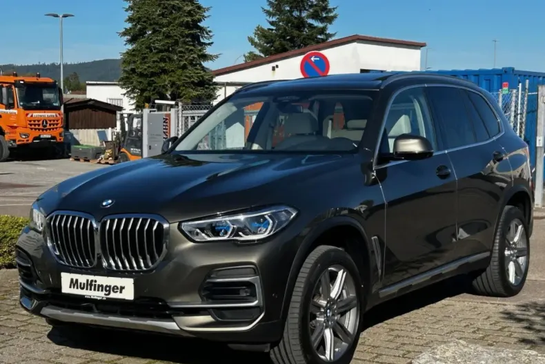 BMW X5 din 2023 cu 47.242 km - oferta BMW157577 - foto 1