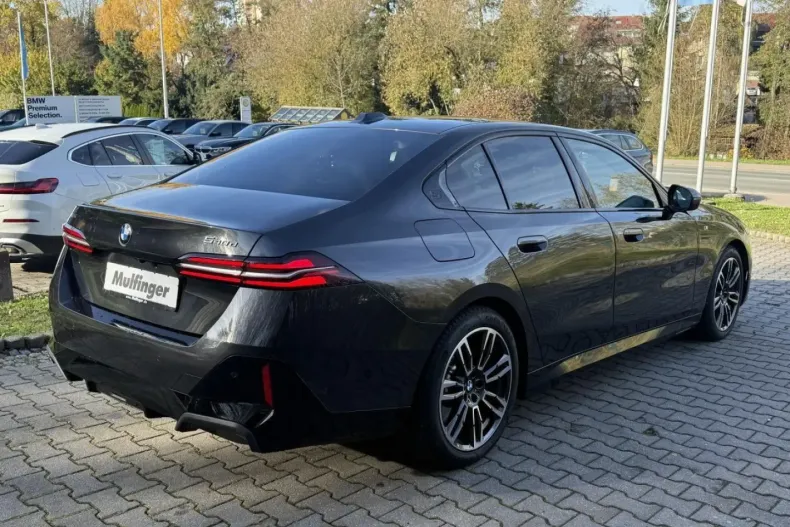 BMW 540 din 2025 cu 26.148 km - oferta BMW157583 - foto 3