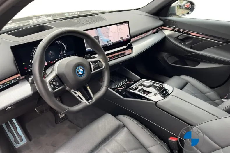 BMW 550 din 2024 cu 45.605 km - oferta BMW157587 - foto 10
