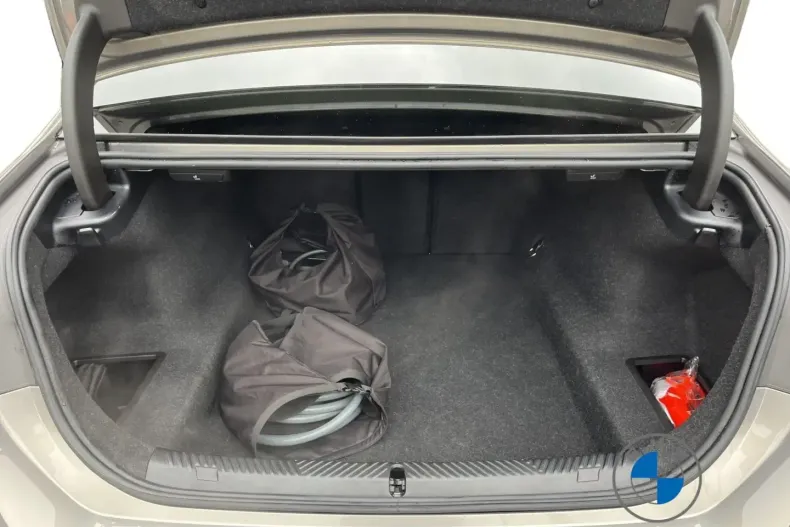 BMW 550 din 2024 cu 45.605 km - oferta BMW157587 - foto 16