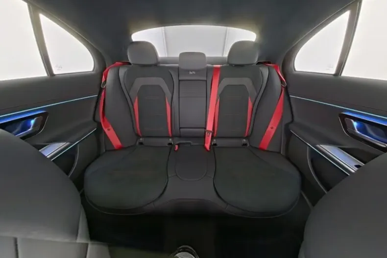 Mercedes-Benz E 53 AMG din 2024 cu 7.150 km - oferta MER157589 - foto 6