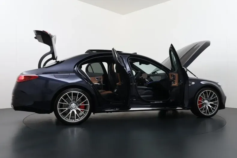 Mercedes-Benz E 53 AMG din 2024 cu 20.892 km - oferta MER157592 - foto 10