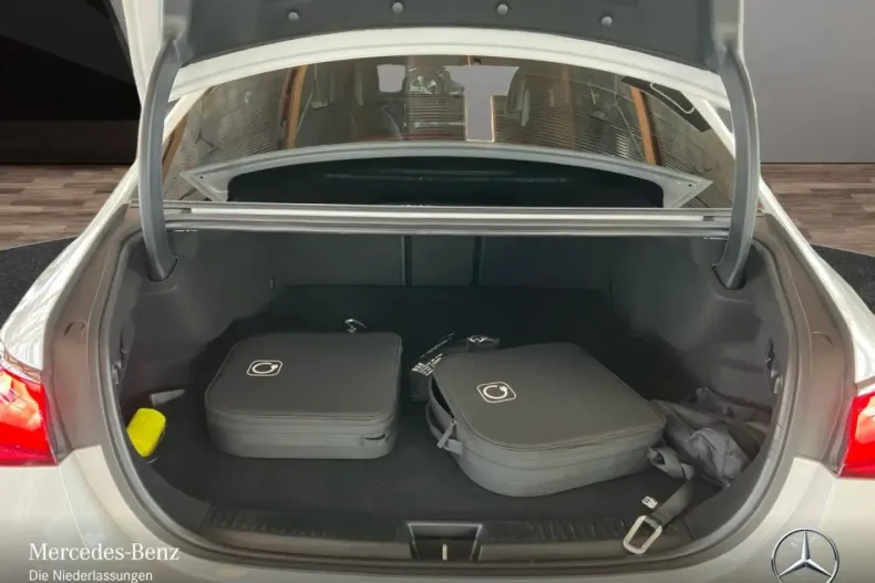 Mercedes-Benz E 53 AMG din 2024 cu 12.359 km - oferta MER157593 - foto 15