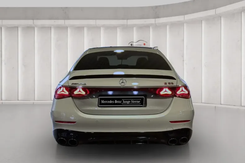 Mercedes-Benz E 53 AMG din 2025 cu 8.559 km - oferta MER157595 - foto 4