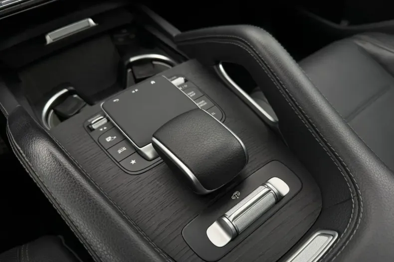 Mercedes-Benz GLE 300 din 2023 cu 60.002 km - oferta MER157596 - foto 24