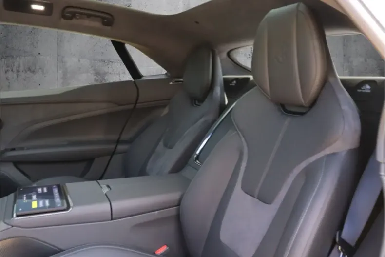 Lotus Emeya din 2024 cu 9.878 km - oferta LOT157599 - foto 8