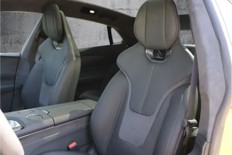 Lotus Emeya din 2024 cu 9.878 km - oferta LOT157599 - foto 9