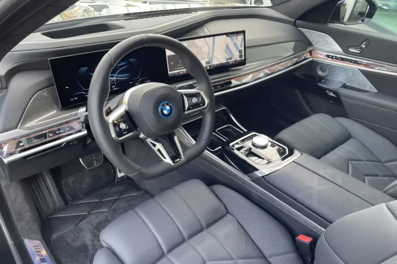 BMW i7 din 2024 cu 1.437 km - oferta BMW157607 - foto 4