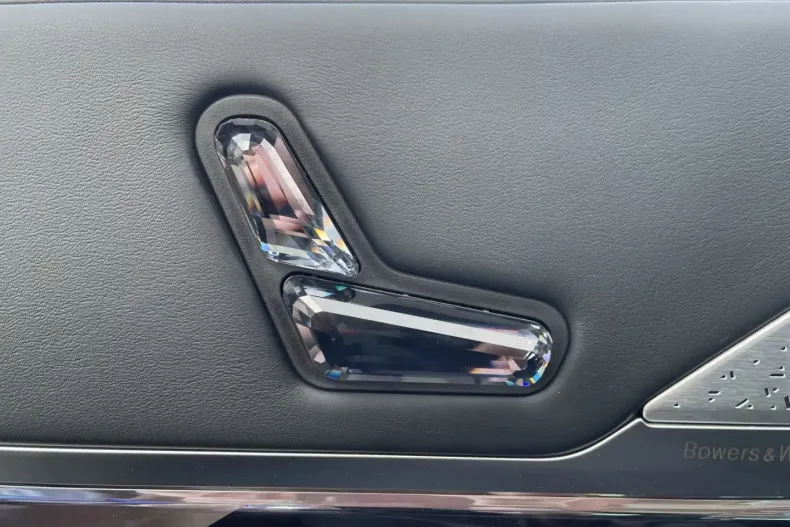 BMW i7 din 2024 cu 1.437 km - oferta BMW157607 - foto 8