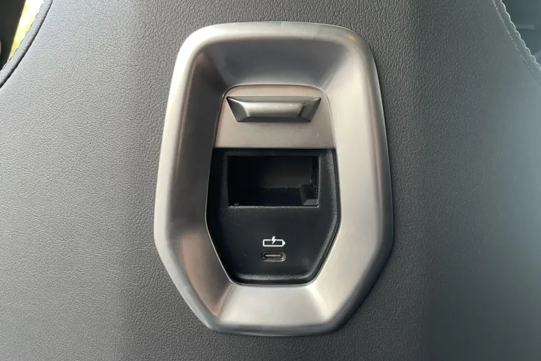 BMW i7 din 2024 cu 1.437 km - oferta BMW157607 - foto 23