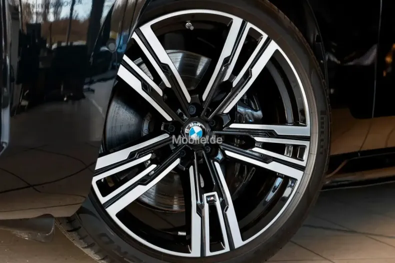 BMW i7 din 2024 cu 11.699 km - oferta BMW157609 - foto 6