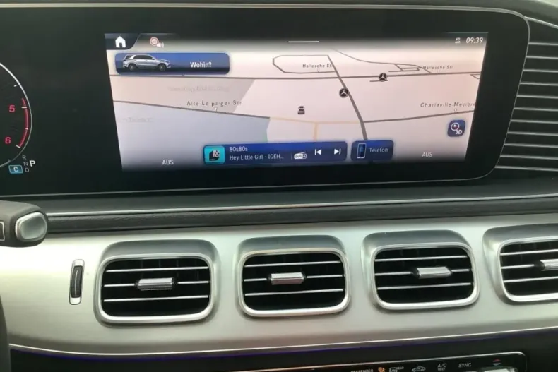 Mercedes-Benz GLE 300 din 2024 cu 13.896 km - oferta MER157612 - foto 10