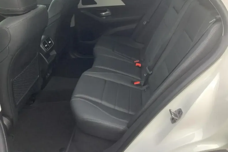 Mercedes-Benz GLE 300 din 2024 cu 13.896 km - oferta MER157612 - foto 14