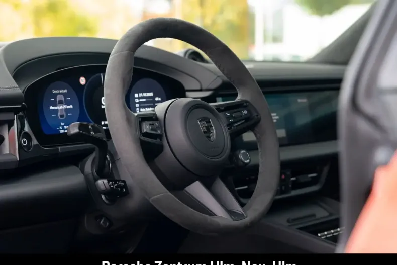 Porsche Macan din 2024 cu 1.350 km - oferta POR157617 - foto 19