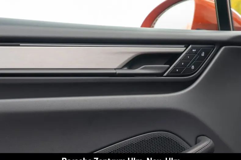 Porsche Macan din 2024 cu 1.350 km - oferta POR157617 - foto 22