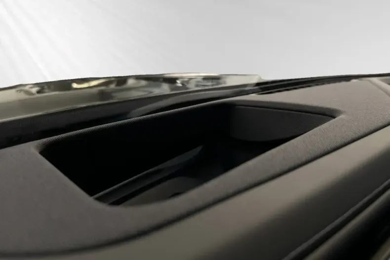 BMW i7 din 2024 cu 4.920 km - oferta BMW157621 - foto 12