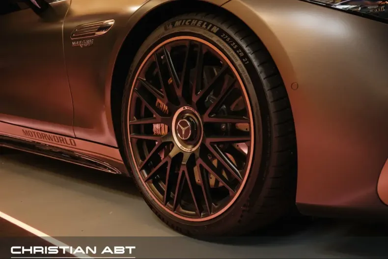 Mercedes-Benz SL 63 AMG din 2024 cu 1.614 km - oferta MER157624 - foto 2