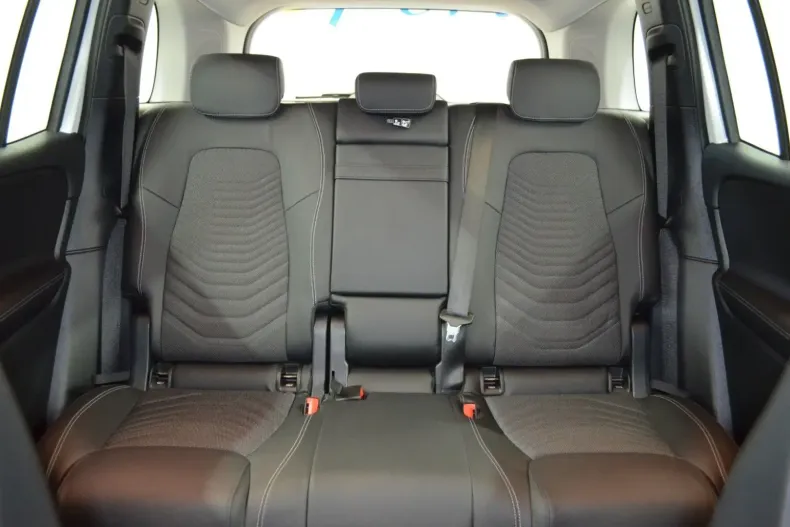 Mercedes-Benz GLB 220 din 2021 cu 106.000 km - oferta MER157632 - foto 11