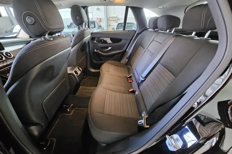 Mercedes-Benz GLC 220 din 2020 cu 100.000 km - oferta MER157634 - foto 14