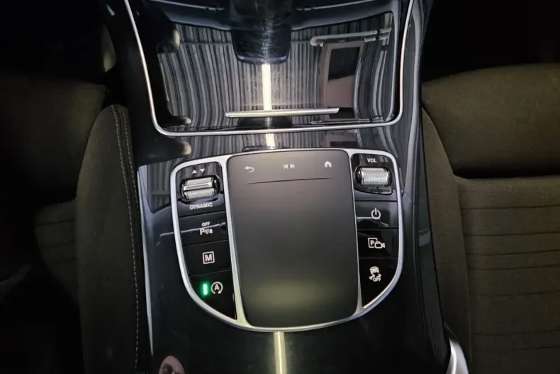 Mercedes-Benz GLC 220 din 2020 cu 100.000 km - oferta MER157634 - foto 18