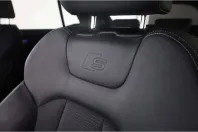 Audi Q8 din 2023 cu 16.443 km - oferta AUD157635 - foto 16