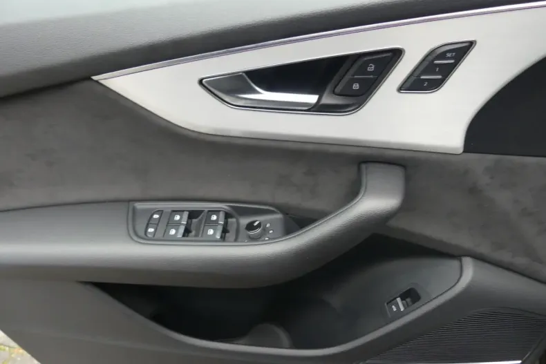 Audi Q8 din 2022 cu 38.701 km - oferta AUD157637 - foto 23