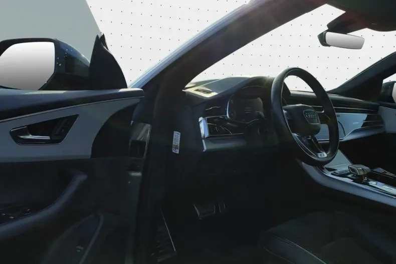 Audi Q8 din 2022 cu 48.351 km - oferta AUD157638 - foto 13