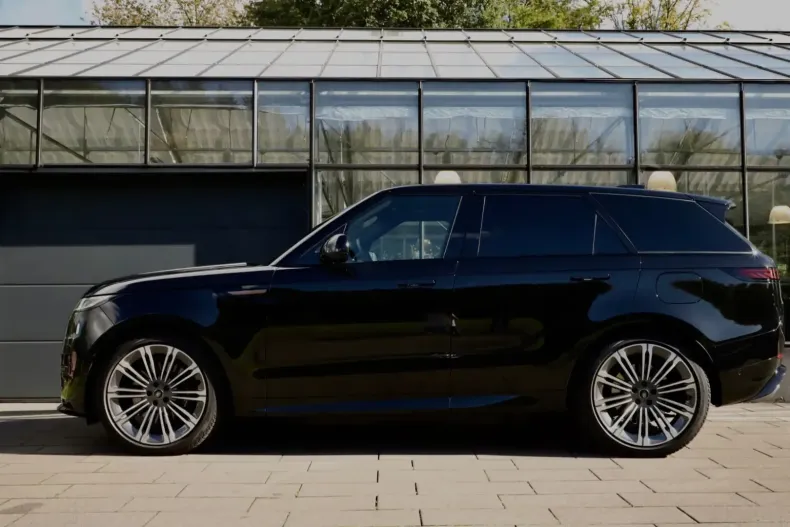 Land Rover Range Rover Sport din 2024 cu 12.900 km - oferta LAN157650 - foto 7