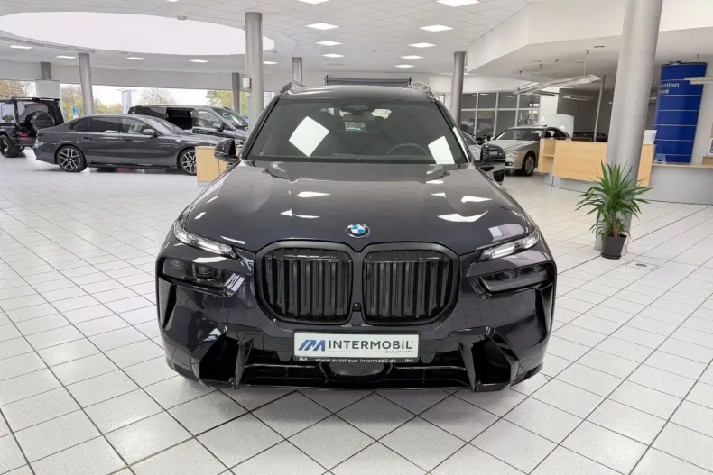 BMW X7 din 2024 cu 3.844 km - oferta BMW157652 - foto 1