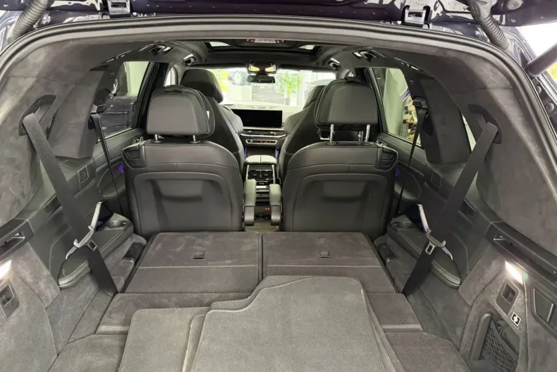 BMW X7 din 2024 cu 3.844 km - oferta BMW157652 - foto 28