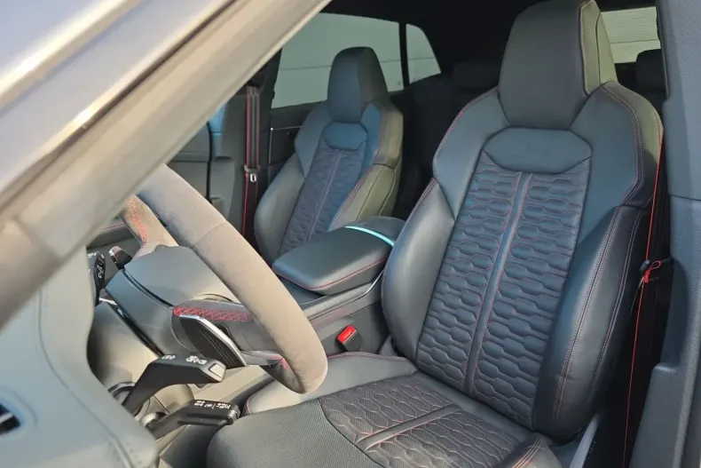 Audi RSQ8 din 2024 cu 14.569 km - oferta AUD157654 - foto 8