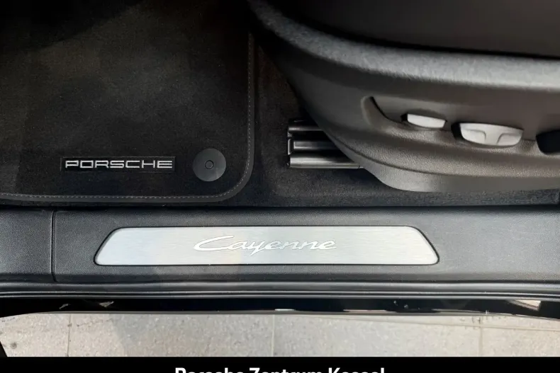 Porsche Cayenne din 2024 cu 8.999 km - oferta POR157655 - foto 26
