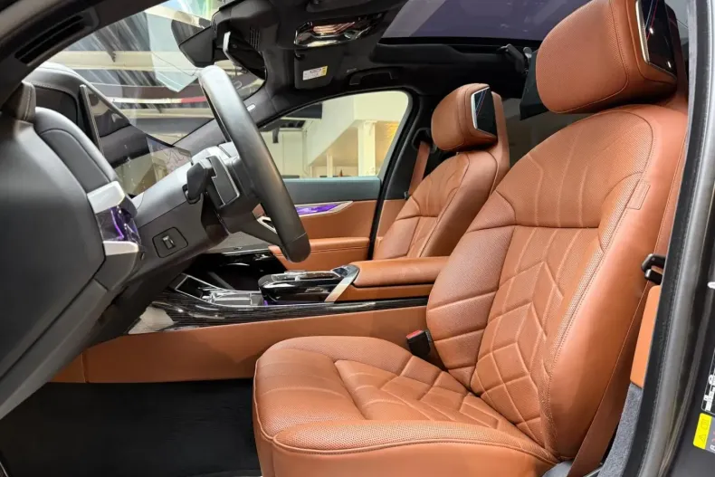 BMW i7 din 2024 cu 12.000 km - oferta BMW157656 - foto 10