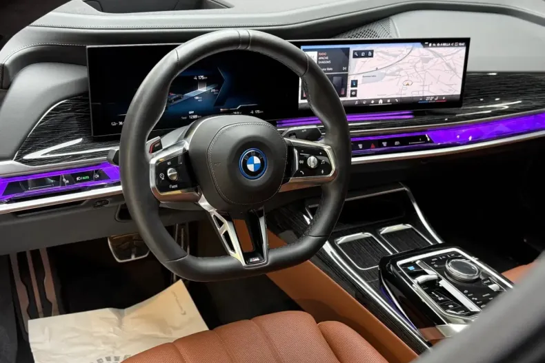 BMW i7 din 2024 cu 12.000 km - oferta BMW157656 - foto 11