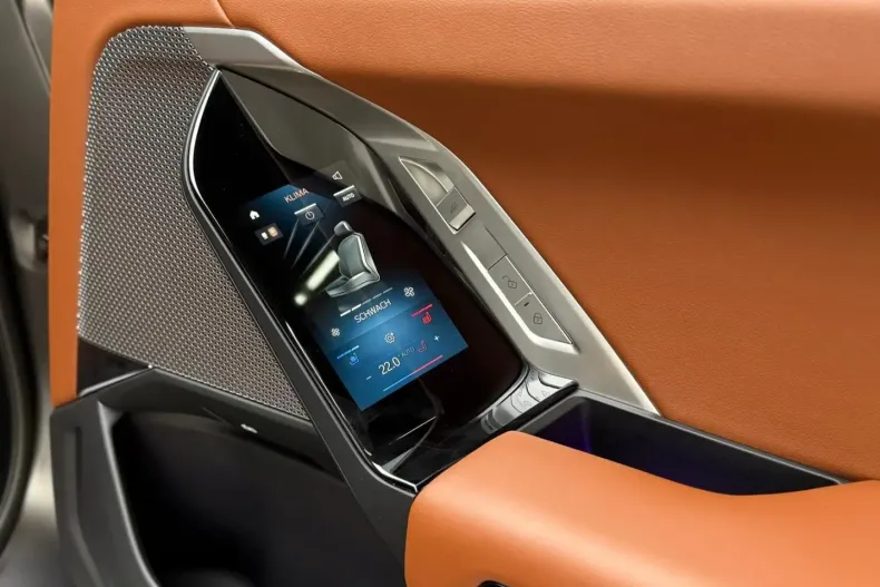 BMW i7 din 2024 cu 12.000 km - oferta BMW157656 - foto 21