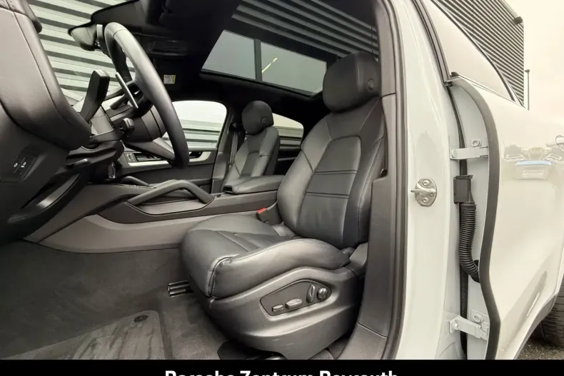 Porsche Cayenne din 2024 cu 12.300 km - oferta POR157657 - foto 5