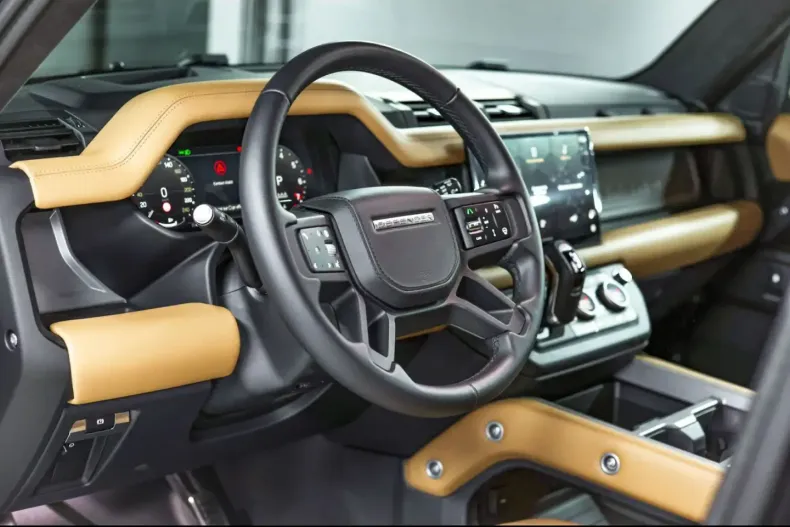 Land Rover Defender din 2024 cu 14.500 km - oferta LAN157658 - foto 11