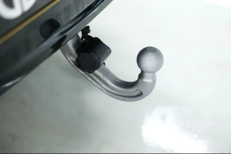 Land Rover Defender din 2024 cu 14.500 km - oferta LAN157658 - foto 19