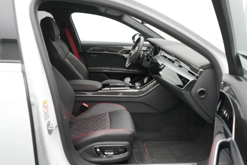 Audi S8 din 2024 cu 7.904 km - oferta AUD157659 - foto 14