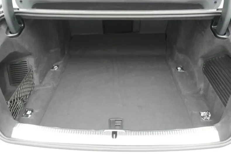 Audi S8 din 2024 cu 7.904 km - oferta AUD157659 - foto 18