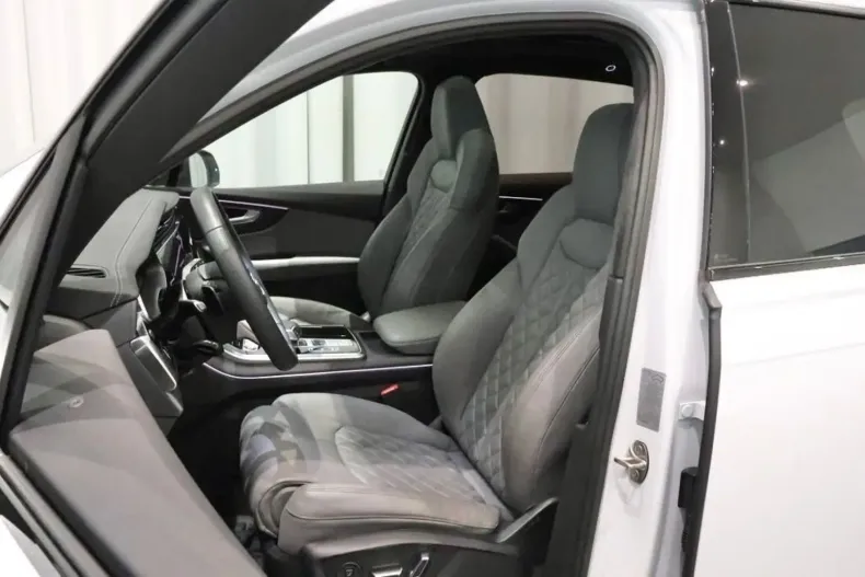 Audi SQ7 din 2024 cu 19.000 km - oferta AUD157661 - foto 13