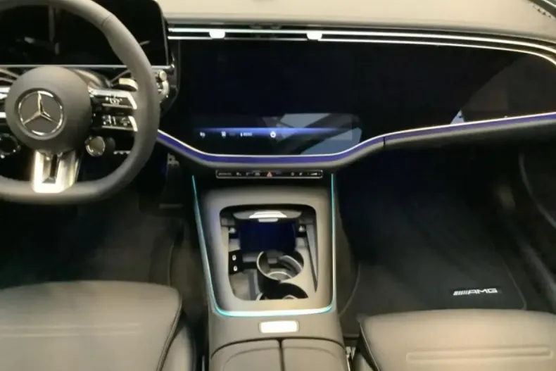 Mercedes-Benz E 53 AMG din 2024 cu 9.500 km - oferta MER157663 - foto 10