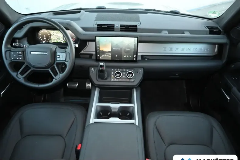 Land Rover Defender din 2024 cu 5.425 km - oferta LAN157664 - foto 6