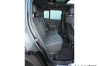 Land Rover Defender din 2024 cu 5.425 km - oferta LAN157664 - foto 7