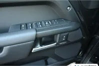 Land Rover Defender din 2024 cu 5.425 km - oferta LAN157664 - foto 15