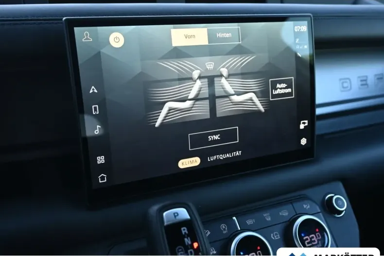 Land Rover Defender din 2024 cu 5.425 km - oferta LAN157664 - foto 21